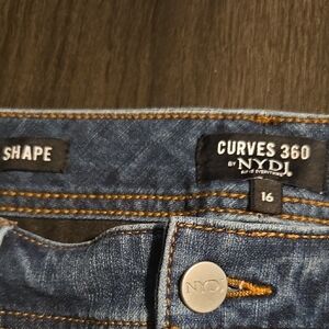 NYDJ Curves 360 SHAPE